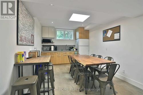 1440 Hurontario Street, Mississauga, ON 