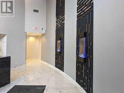 Lobby - 