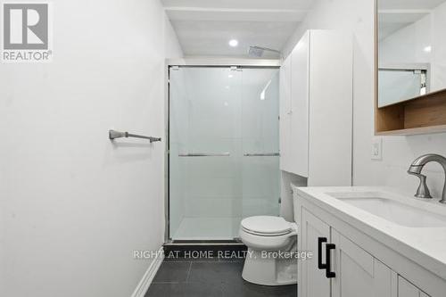 200 Gary Drive, Toronto, ON - Indoor Photo Showing Bathroom