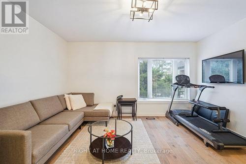 2090 Stonehouse Crescent, Mississauga, ON - Indoor Photo Showing Gym Room