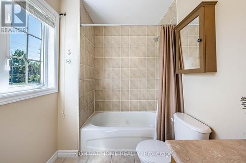1352 Wadebridge Crescent, Oshawa, ON - Indoor Photo Showing Bathroom