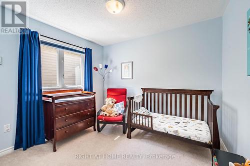 1352 Wadebridge Crescent, Oshawa, ON - Indoor Photo Showing Bedroom