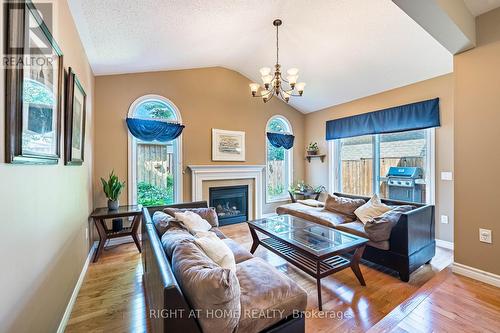 1352 Wadebridge Crescent, Oshawa, ON - Indoor Photo Showing Living Room With Fireplace