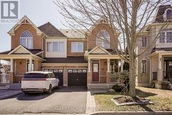 74 AMOS LEHMAN WAY Whitchurch-Stouffville, ON L4A 0L3