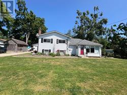 12 LAKESHORE ROAD E Oro-Medonte, ON L0L 2E0