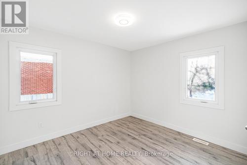 100 Green Mountain Road E, Hamilton, ON - Indoor Photo Showing Other Room