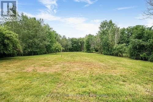 100 Green Mountain Road E, Hamilton, ON - Outdoor
