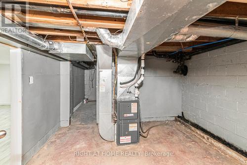 100 Green Mountain Road E, Hamilton, ON - Indoor Photo Showing Basement