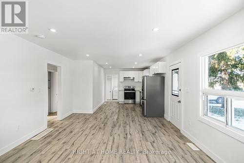 100 Green Mountain Road E, Hamilton, ON - Indoor