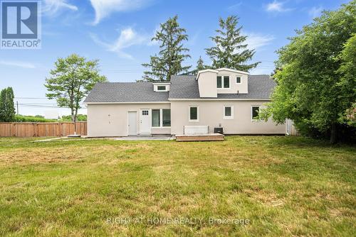 100 Green Mountain Road E, Hamilton, ON - Outdoor