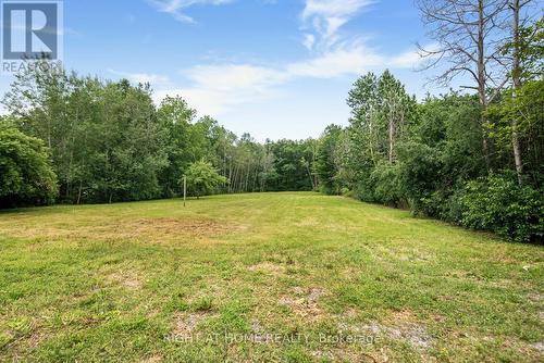 100 Green Mountain Road E, Hamilton, ON - Outdoor
