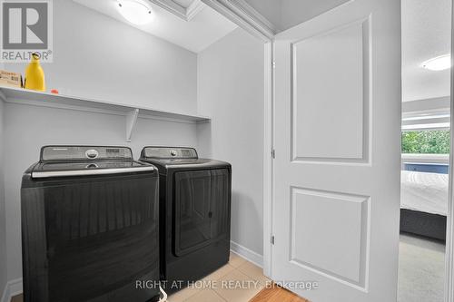 720 Dearborn, Ottawa, ON - Indoor Photo Showing Laundry Room
