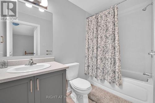 720 Dearborn, Ottawa, ON - Indoor Photo Showing Bathroom
