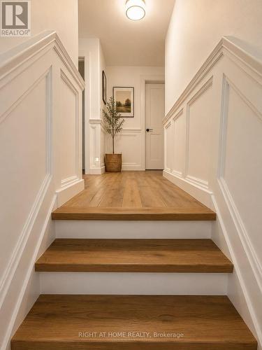 Foyer Upstairs - 4440 Cosburn Crescent, Burlington, ON - Indoor Photo Showing Other Room