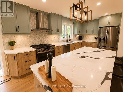 4440 Cosburn Crescent, Burlington, ON - Indoor