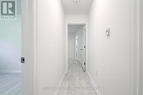 3rd floor hallway - 3 - 23 Meadow Lane, Barrie, ON - Indoor Photo Showing Other Room