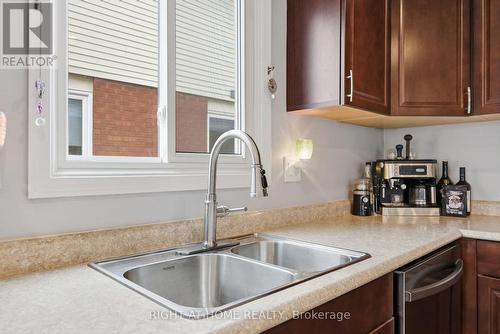37 Beechnut Crescent, Clarington, ON - Indoor Photo Showing Kitchen With Double Sink