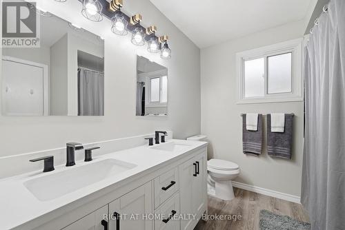 37 Beechnut Crescent, Clarington, ON - Indoor Photo Showing Bathroom