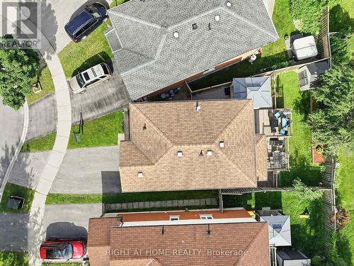 37 Beechnut Crescent, Clarington, ON - Outdoor