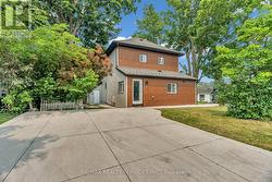 727 COLLEGE AVENUE Woodstock, ON N4S 2C7