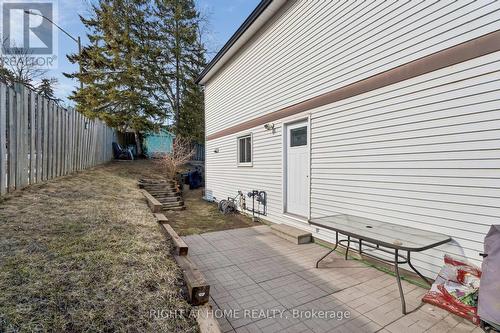 56 Hemingway Crescent, Barrie, ON - Outdoor With Exterior