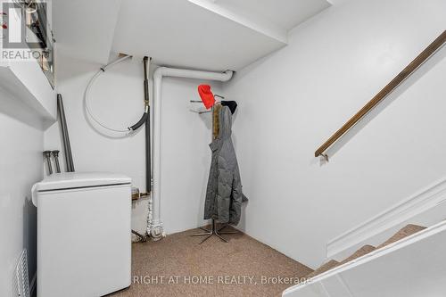 56 Hemingway Crescent, Barrie, ON - Indoor Photo Showing Laundry Room