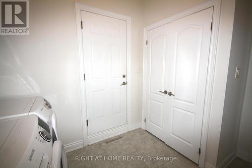 66 White Crescent, Barrie, ON - Indoor Photo Showing Other Room