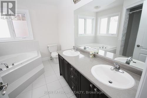 66 White Crescent, Barrie, ON - Indoor Photo Showing Bathroom
