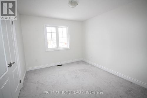 66 White Crescent, Barrie, ON - Indoor Photo Showing Other Room