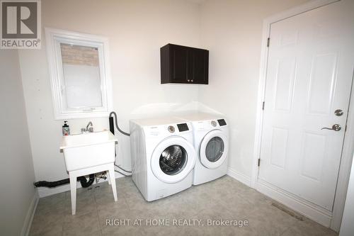 66 White Crescent, Barrie, ON - Indoor Photo Showing Laundry Room