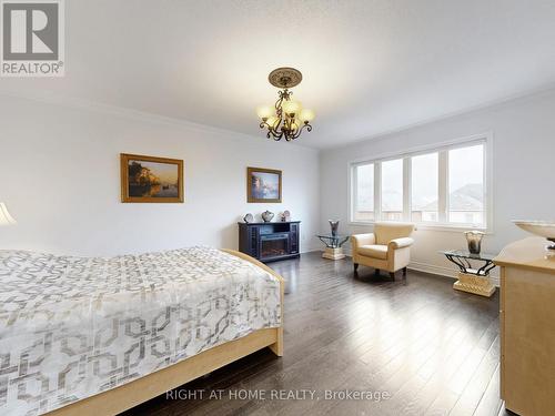 80 Puccini Drive, Richmond Hill, ON - Indoor Photo Showing Bedroom