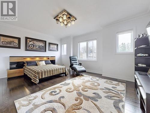 80 Puccini Drive, Richmond Hill, ON - Indoor Photo Showing Bedroom