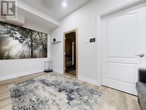 80 Puccini Drive, Richmond Hill, ON - Indoor Photo Showing Other Room