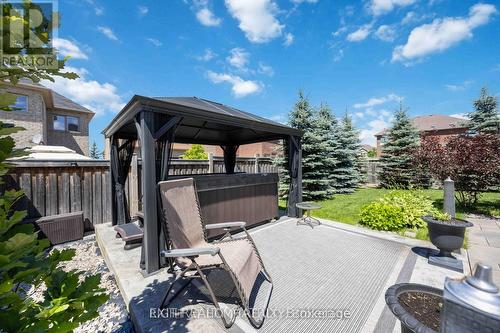 80 Puccini Drive, Richmond Hill, ON - Outdoor