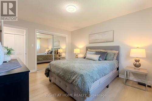 80 Chilton Drive, Hamilton, ON - Indoor Photo Showing Bedroom