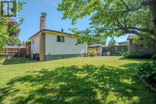 80 Chilton Drive, Hamilton, ON - Outdoor