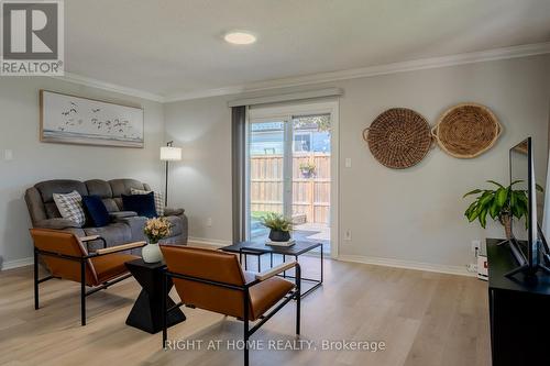 80 Chilton Drive, Hamilton, ON - Indoor Photo Showing Other Room