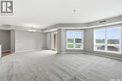 802 902 Spadina Crescent E, Saskatoon, SK - Indoor Photo Showing Other Room