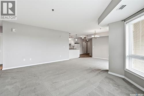 802 902 Spadina Crescent E, Saskatoon, SK - Indoor Photo Showing Other Room