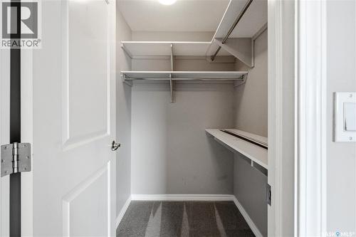 802 902 Spadina Crescent E, Saskatoon, SK - Indoor With Storage