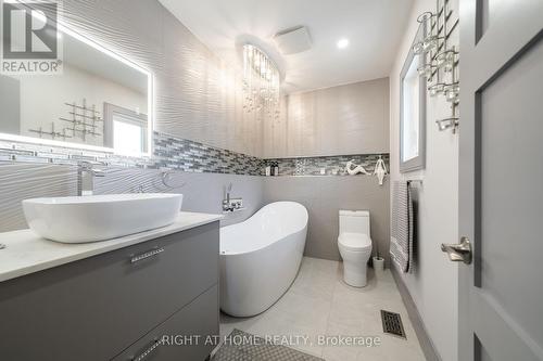 560 Concession Road 15 W, Tiny, ON - Indoor Photo Showing Bathroom