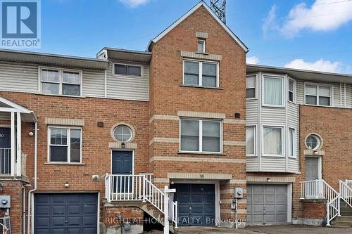 18 BRANDY LANE WAY  Newmarket, ON L3Y 8P7