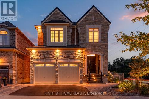 12 LABRIOLA COURT  Whitby, ON L1R 0N1