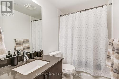 Bathroom - 2710 - 2212 Lake Shore Boulevard W, Toronto, ON - Indoor Photo Showing Bathroom