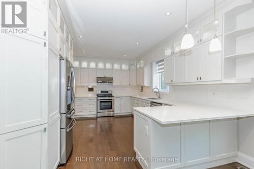 146 Colonel Danforth Trail, Toronto, ON - Indoor Photo Showing Kitchen With Upgraded Kitchen