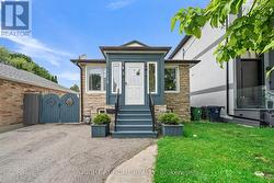 114 NEWCASTLE STREET Toronto, ON M8Z 1C8