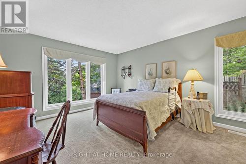 5 Pine Point, Oro-Medonte, ON - Indoor Photo Showing Bedroom