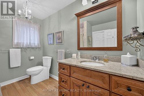 5 Pine Point, Oro-Medonte, ON - Indoor Photo Showing Bathroom