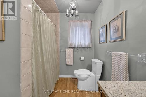 5 Pine Point, Oro-Medonte, ON - Indoor Photo Showing Bathroom