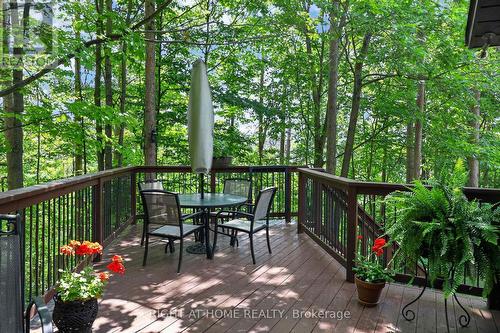 5 PINE POINT  Oro-Medonte, ON L4M 4Y8